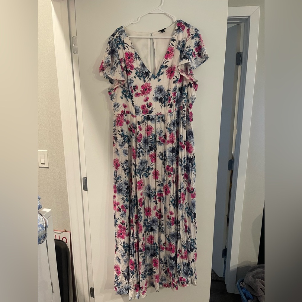 Torrid White Floral Print Challis Maxi Dress Short Sleeve Flowy